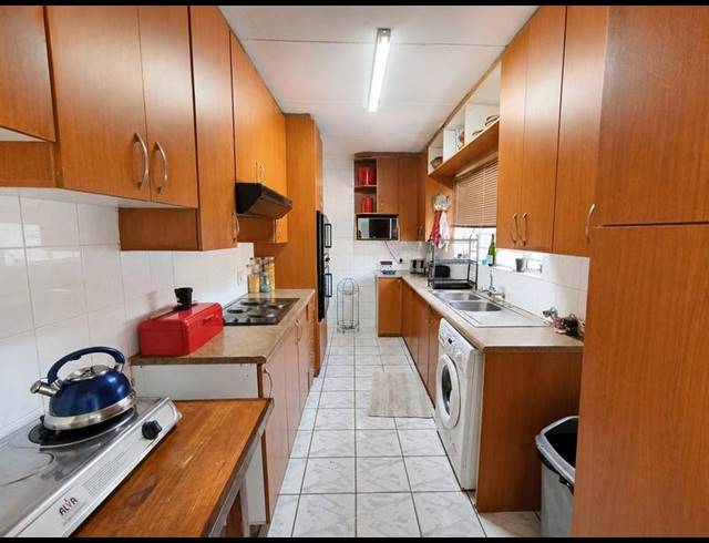 5 BEDROOM HOUSE FOR SALE IN BRACKENDOWNS